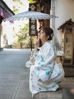 Charger l'image dans la galerie, Femme Kimono
