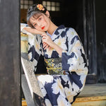 Charger l'image dans la galerie, Kimono Motif Japonais Femme 'Tengu'
