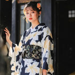 Charger l'image dans la galerie, Kimono Motif Japonais Femme 'Tengu'
