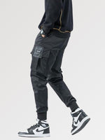 Charger l'image dans la galerie, Pantalon Cargo Noir Homme 'Nichinan'
