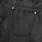 Charger l'image dans la galerie, Short en Cuir
