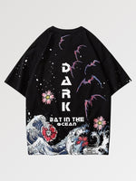 Charger l'image dans la galerie, T-shirt Japonais 'Bat in the Ocean'
