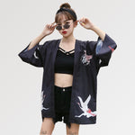 Charger l'image dans la galerie, Veste Kimono Femme Motifs Grues 'Kamen Rider'
